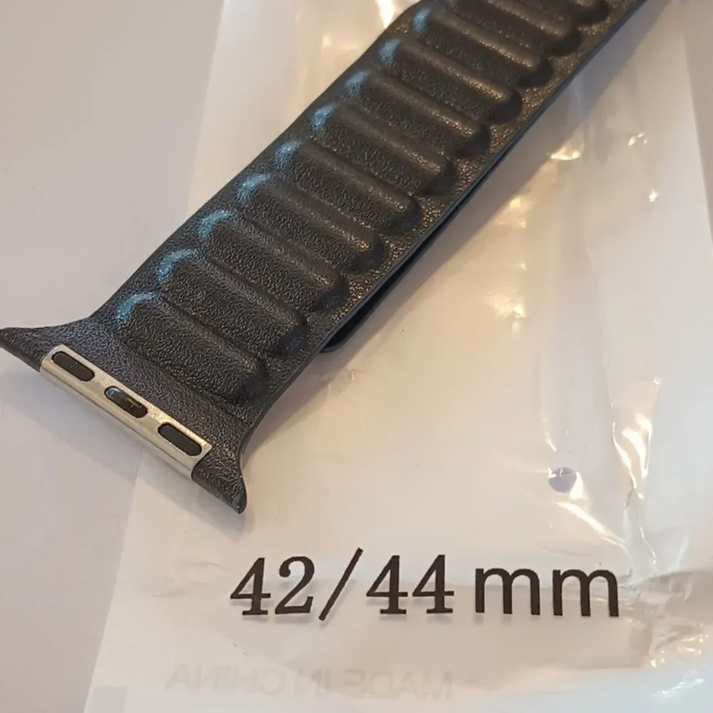 42/44mm Replacement Reversible Magnetic Watch Band Black/Brown